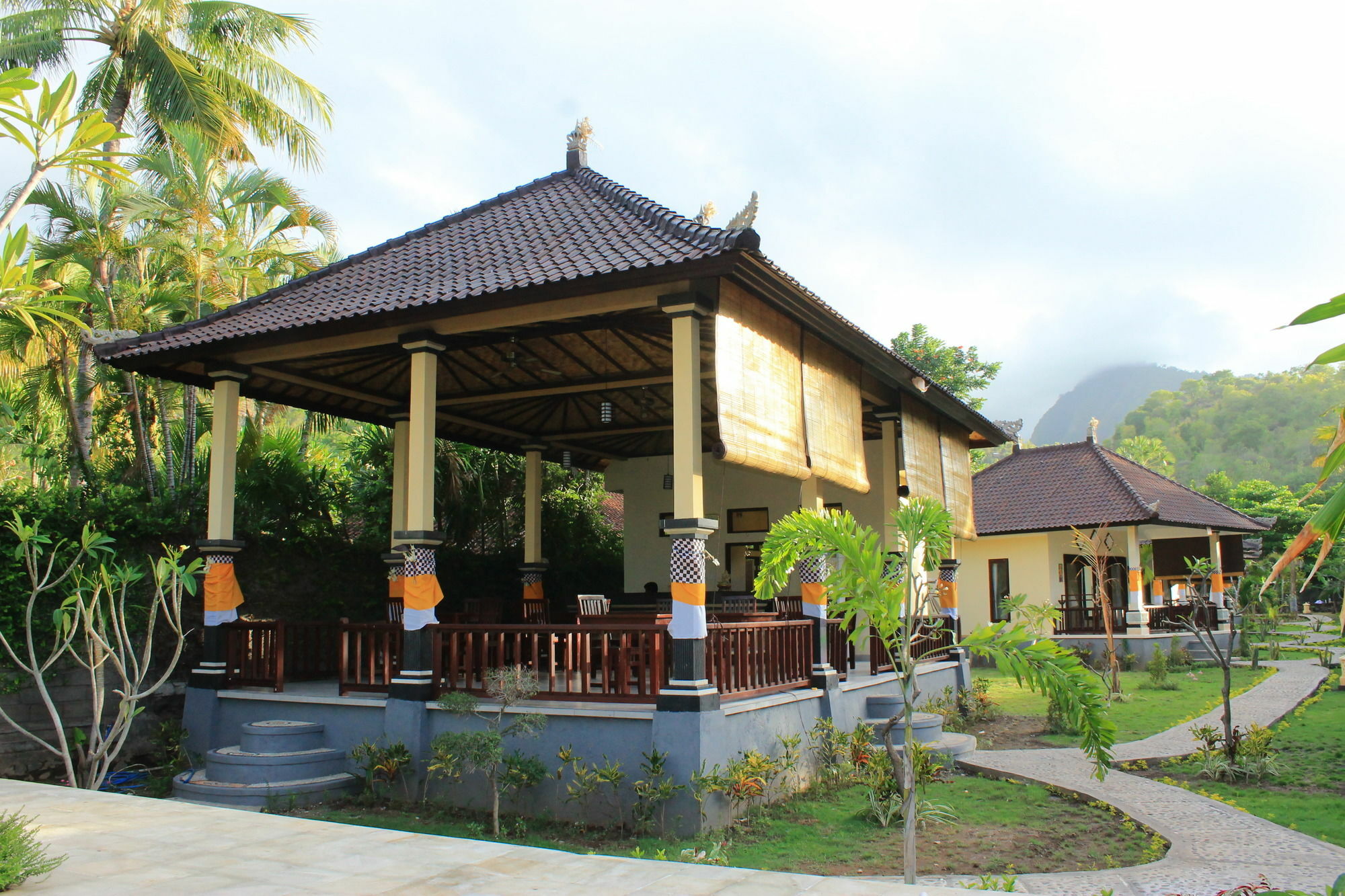 Bintang Beach Villa Амед Екстер'єр фото